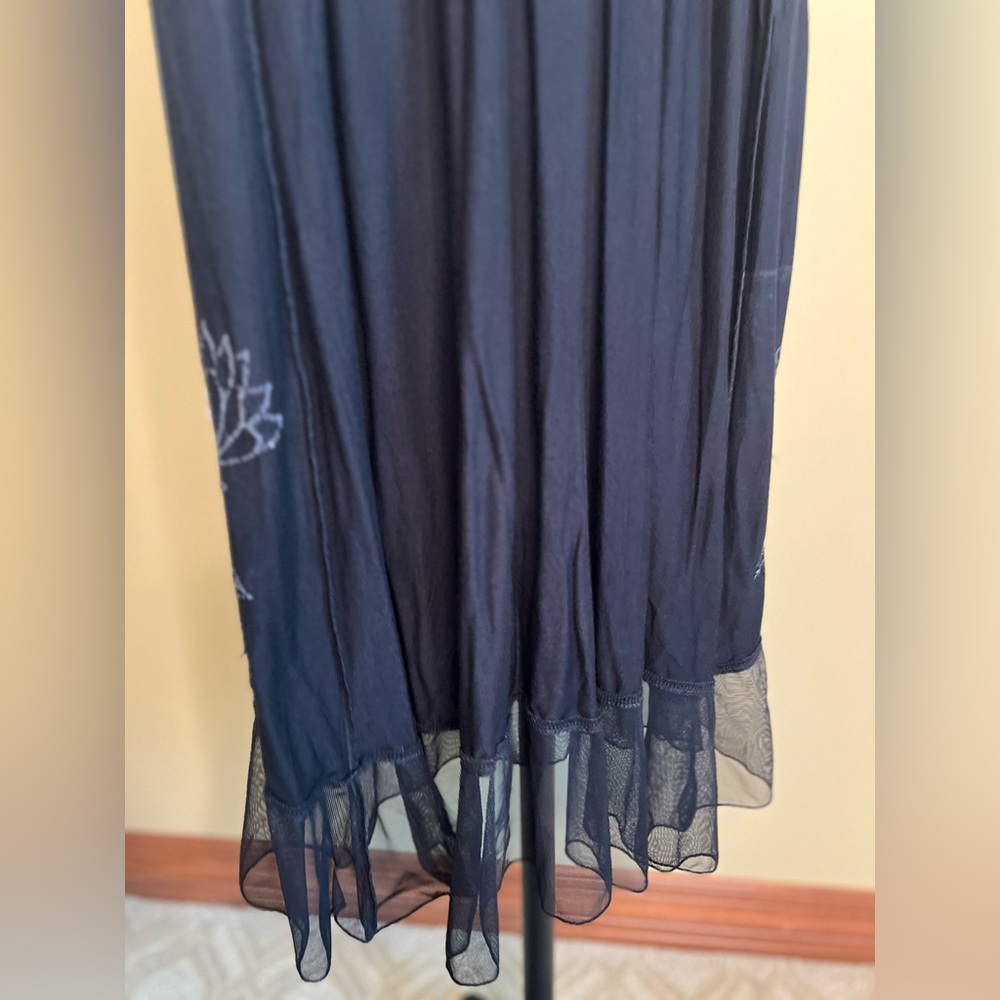 Krista Lee Dress with Floral Embroidery and Tulle Ruffle Black Size M - Picture 14 of 15